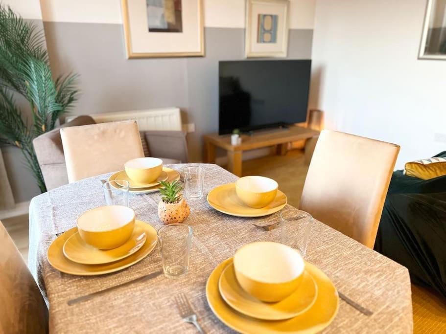 런던 Cosy Flat Right Opp Tube Station 아파트 외부 사진